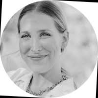 Lauren Tuckerbaum (she/her)