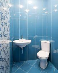 Las cocinas de color azul oscuro, por ejemplo, son muy populares. Ideas Para Decorar El Bano En Color Azul Combinar Diferentes Azulejos Bathroom Accessories Luxury Fully Tiled Bathroom