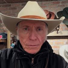 Michael Schloemer's Instagram, Twitter & Facebook