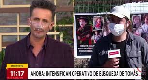 Ya va una semana de intensa búsqueda del pequeño tomás bravo (3), quien despareció el pasado miércoles 17 de febrero tras acompañar a su tío abuelo, jorge eduardo escobar. Reportero De Bienvenidos Vive Emotivo Momento Al Leer Cartel Por Caso De Tomas Bravo Epicentro Chile