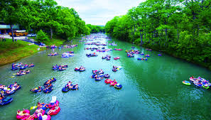 Looking for comfort, convenience and family fun? Come To Canyon Lake Texas