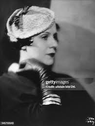 48 Nellie Gray Photos & High Res Pictures