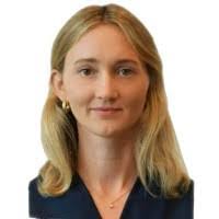 Caroline Bloomer's Instagram, Twitter & Facebook