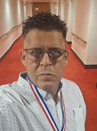 Felicidades, Prof. Luis F. Candelaria Rivera! Su dedicación y compromiso  con la enseñanza, han sido reconocidos con esta gran oportunidad de  representar a la Escuela Padre Aníbal Reyes Belén y a la