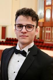 Eric Albanese's Instagram, Twitter & Facebook