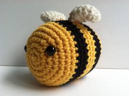 Buy handmade crochet fuzzy bumblebee stuffed animal with smile face and white wings cuddly knit soft yarn plush bee toy pretty sweet gifts for kids boys and girls present for birthday or party 6 inch: Pin On Crochet Que Me Gustan