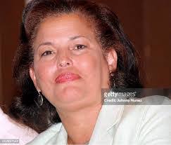 Debra Cross's Instagram, Twitter & Facebook