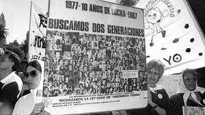 Abuelas de plaza de mayo identificó al nieto de desaparecidos número 119, y se trata de un nuevo caso en el que la madre se encuentra con vida. Abuelas De Plaza De Mayo Dicen Que El Estado Argentino Es Negacionista