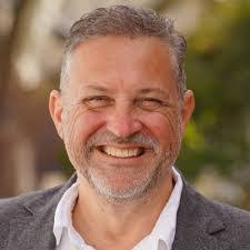 Jake Henley's Instagram, Twitter & Facebook