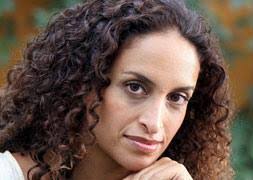 La voz que media en Oriente