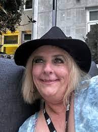 Michelle Rediker's Instagram, Twitter & Facebook