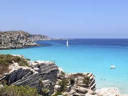 Per godersi una splendida vacanza al mare non c'è bisogno di andare lontano, l'italia ha tutto quello che si può desiderare: Gli Inglesi Cercano Il Mare Italia Per L Estate 2021 La Ricerca Skyscanner Ttg Italia
