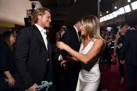 Though it's now an icon of the 90s, the truth is that the haircut took many forms over the years. Jennifer Aniston Thought That Brad Pitt Sag Reunion Was Sweet Vanity Fair