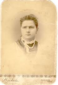 Curnutt Family History: Last Name Origin & Meaning