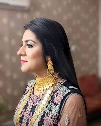 Maham Hairstyling And Mehendi Artist