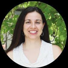 Simona Bennett's Instagram, Twitter & Facebook