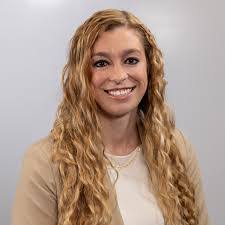 Lea Brinkley's Instagram, Twitter & Facebook