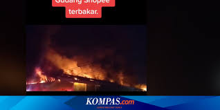 Mulat menjelaskan bahwa kebakaran diduga terjadi akibat panel listrik yang meledak. Wp7uosqz1dishm
