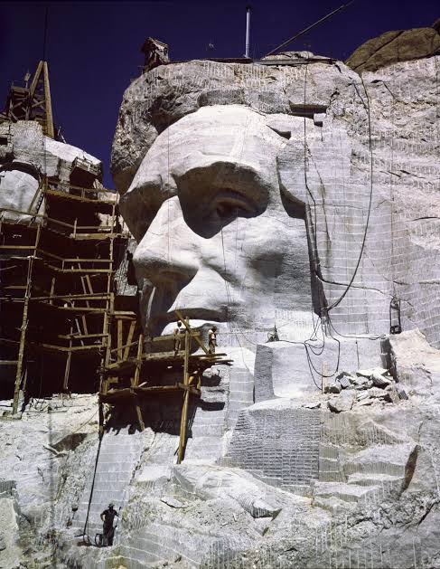Image result for construction of mount rushmore"