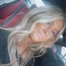 Email Address of @carolinefrederickk Instagram Influencer Profile