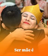 Ser mãe é abrir mão de muito para se tornar tudo na vida de alguém. Feliz  Dia das Mães! #felizdiadasmãe #mae #amor #amordemae❤️ #escola