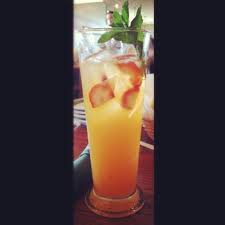 Strawberry Mango Limonata At Olive Garden Yummy Drinks Copycat Restaurant Recipes Fun Drinks