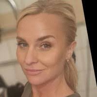 Sarah Mentzer's Instagram, Twitter & Facebook