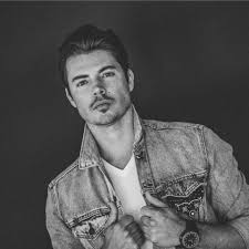 This video community app lets you follow your favorite entertainer for good fun and entertainment. Josh Henderson Facebook