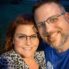 Arriving late 12/3 and will need to buy groceries. Will Fosters and most  others take VISA card for purchases? If yes, do you know if they charge an  extra % because its