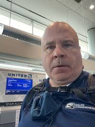 Ron Graves's Instagram, Twitter & Facebook