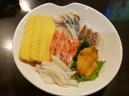 It is tasty and simple with choices of your favorite ingredients to go. My Love For Chirashi Don Why You Might Be Ignoring One Of The By Daniel Goldman The Spiritual Anthropologists Medium