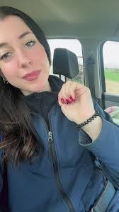 Donna Vidal's Instagram, Twitter & Facebook