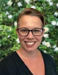 Kelly Schlabach's Instagram, Twitter & Facebook