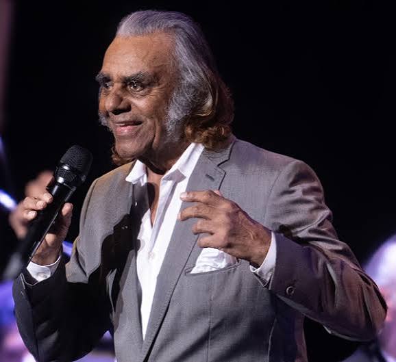 Johnny Mathis presents farewell show at BergenPAC in Englewood (WATCH VIDEOS)