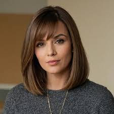 Lisa Pyle's Instagram, Twitter & Facebook