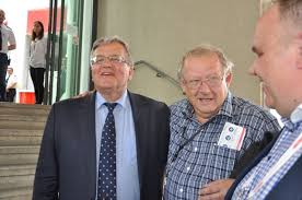 May 17, 2021 · premier mateusz morawiecki świętował pierwszą komunię świętą swojej córki. Afera Szczepionkowa Michnik Ci Ktorzy Atakuja Krystyne Jande To Sa Swinie Wdolnymslasku Com