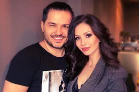 Acesta a publicat prima imagine in care apare alături de băiatul lui! Liviu Varciu A PregÄƒtit Botezul Fiului SÄƒu Am Aflat Toate Detaliile È›inute Secret Impact