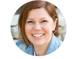 Amy Perna's Instagram, Twitter & Facebook