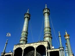 كت ب الإله على المآذن ذكر ه فأثار ح با في القلوب عظيما أمـر الإله المؤمنين بـقوله صلوا عليه وسلموا تسليما اللهم ص Landmarks Tower Photo