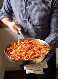Pates Aux Crevettes Et Aux Olives Ricardo Recipe Recipes Pasta Cooking Recipes