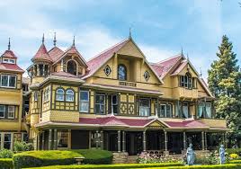 The game puts you in the shoes of a young detective who is invited to the manor by a cat named joshua. Immersive 360 Tour Winchester Mystery House