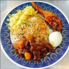 Teruskan jenjalan kami di penang.lepas berpenatan di war museum, kami balik hotel.mlm lepas isyak kami keluar balik.mcm biasa nak carik mkn la.apa lagi, moh la kita pekena nasi kandaq beratuq yg org duk ckp sedap sgt tu.moh kita tgk mana lagi sedap, line clear ke. 3 Nasi Kandar Lezat Dan Legenda Di Malaysia Bahana Tour