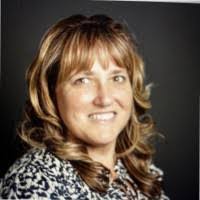 Jen Thayer's Instagram, Twitter & Facebook