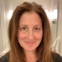 Melissa Davidson's Instagram, Twitter & Facebook