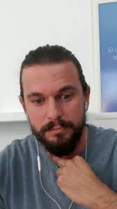 ¿Te cuesta sostener las críticas? #criticasalabasura #críticas #opiniones  #juicios #opinionpropia #deseos #relacionessanas #consejostiktok #consejos  #bioneuroemocion #davidcorbera #enriccorbera