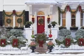 Personalise the festive season with handmade napkins, advent calendars, crackers, wrapping paper and more with our homemade christmas decorations from betty lou design. Diy Christmas Decoration Ideas To Make Your Home Stunning In 2020