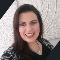 Liz Kruger's Instagram, Twitter & Facebook