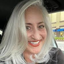 Diane Glick's Instagram, Twitter & Facebook