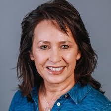 Latonya Macklin's Instagram, Twitter & Facebook