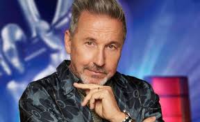 Sos vos, le dijo daniel vila, productor musical de stravaganza, a ana paula apenas la vio en el casting en 2014. Eusgkawvwvjflm